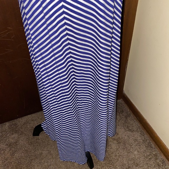 Long Maxi Skirt - Picture 4 of 4